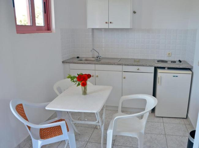 Bona Vista Studios Laganas Habitación foto